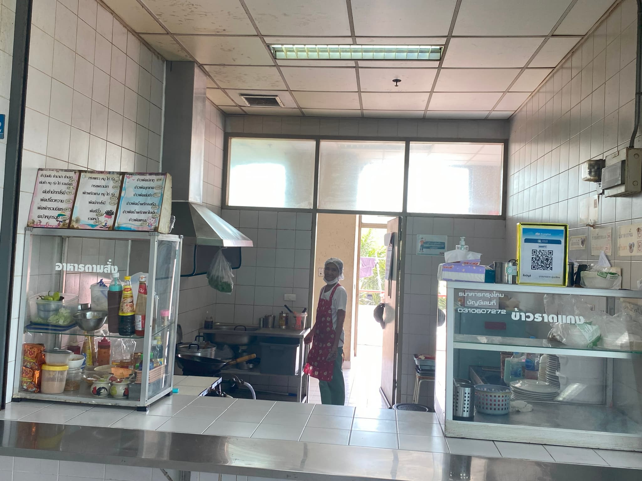 ร้านอาหารตามสั่งและข้าวราดแกง(ร้าน2)