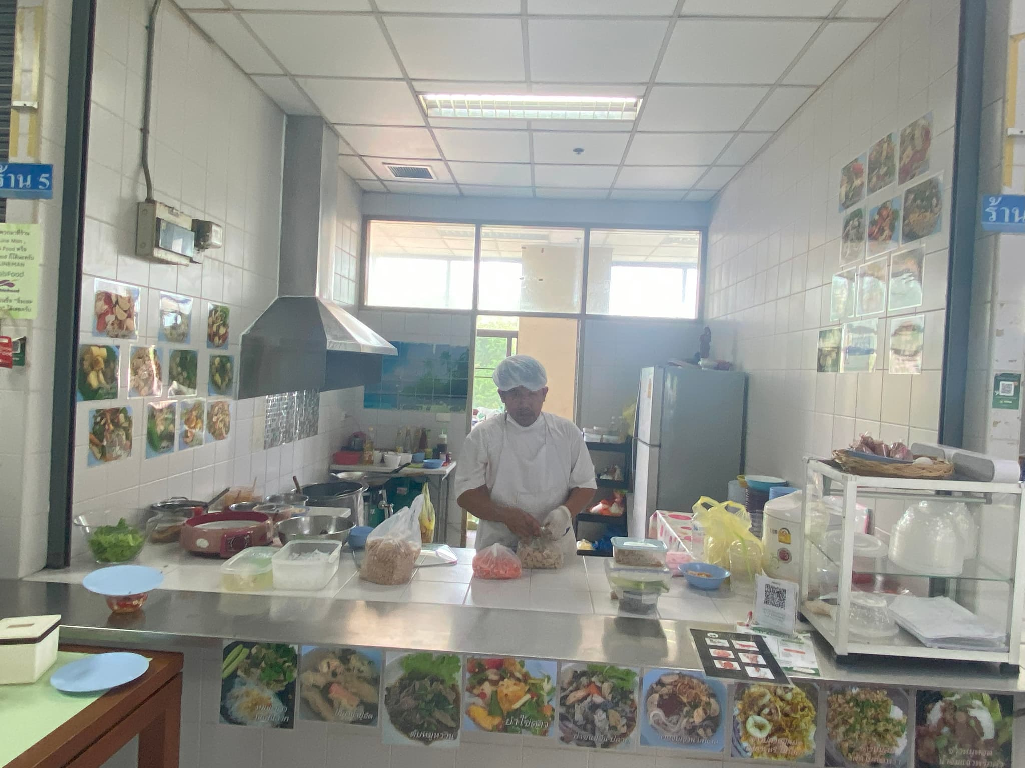ร้านอาหารตามสั่งและข้าวราดแกง(ร้าน5)